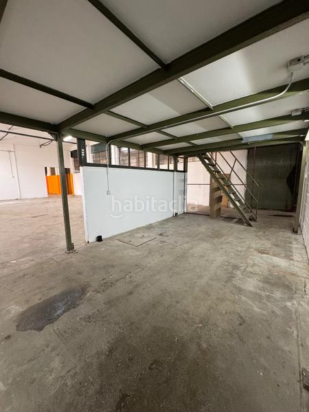 Foto c1e343ac-0db6-4286-9081-e359d86d144d. Lloguer nau industrial a avinguda de barberà 238 a Sabadell