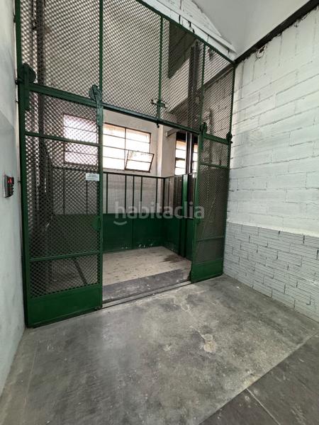 Foto 013dbba9-90d1-41fb-ae6c-23e6308098b1. Miete fabrikhalle in avinguda de barberà 238 in Eixample Sabadell