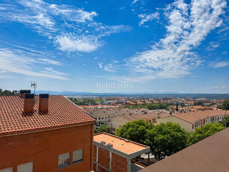 Foto 45332098-8488-4ad3-a345-d3584d7aa57b. Casa adossada amb xemeneia calefacció aparcament a Castellar del Vallès