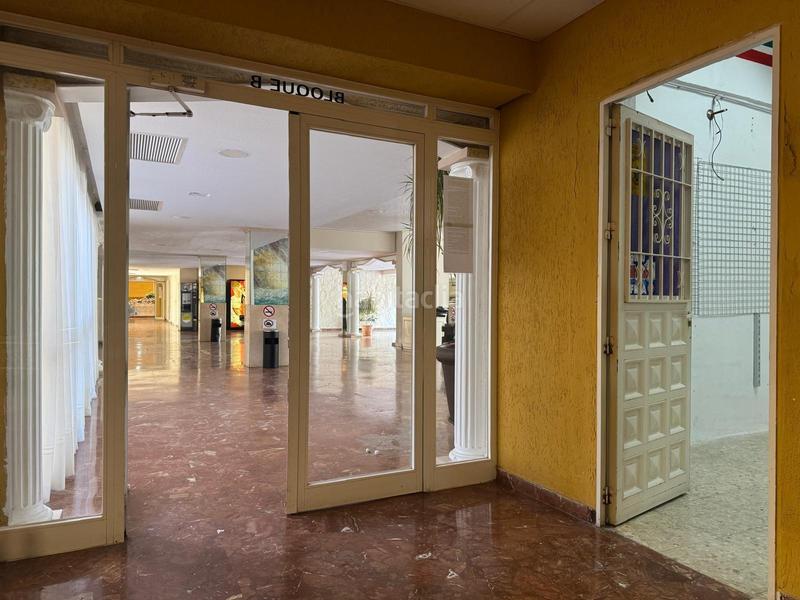 Foto b3e10c07-ee1a-42fa-978e-84f45b941ef6. Alquiler local comercial  en benalmadena en Benalmádena