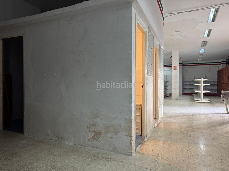 Foto fe3e773d-c2da-4d2f-afa5-d3ed02d9c7c6. Alquiler local comercial  en benalmadena en Benalmádena