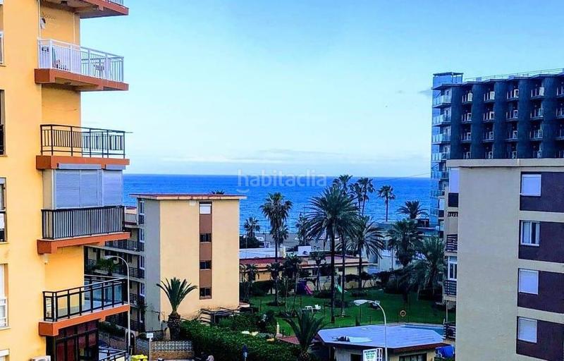 Foto 10f5631d-8905-4283-a72e-9d2ea9d45eba. Apartamento en calle de la playa 40 urbanización en primera linea de playa en Torremolinos