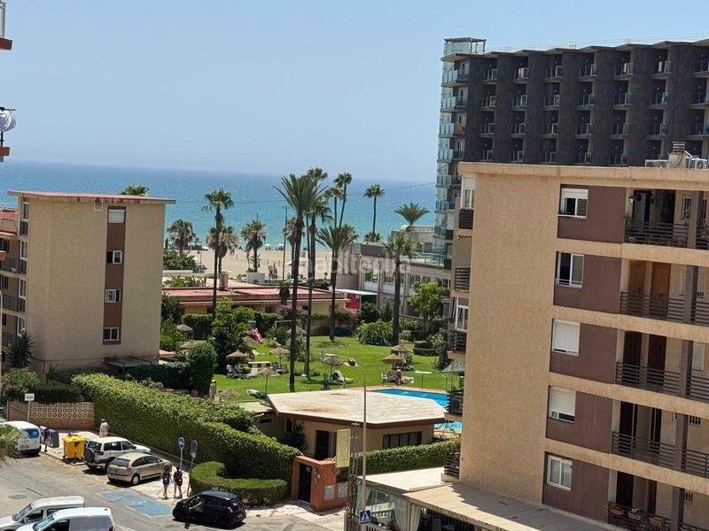Foto 190eb45e-cee1-42e8-b3c4-24351275b2e9. Apartamento en calle de la playa 40 urbanización en primera linea de playa en Torremolinos