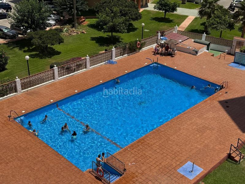Foto 760788db-0243-44a4-b48f-4527987e17ef. Apartamento en calle de la playa 40 urbanización en primera linea de playa en Torremolinos