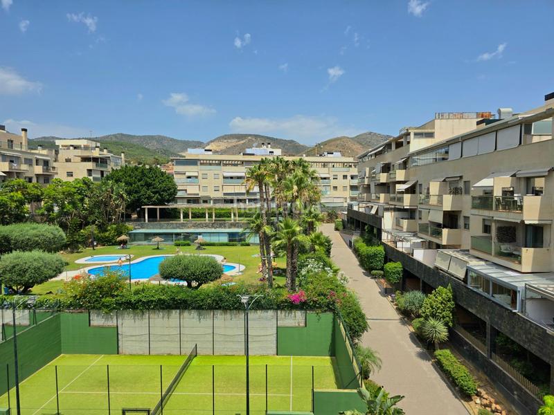 Foto 34ab6129-a5de-4fed-abfe-52d393fefcf0. Ático en calle angel carazo gomez 8 ático dúplex en venta en Torremolinos