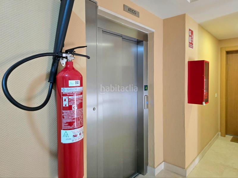 Foto a1ad62a9-9e43-4e18-9a07-50fac9e400fb. Ático en calle angel carazo gomez 8 ático dúplex en venta en Torremolinos