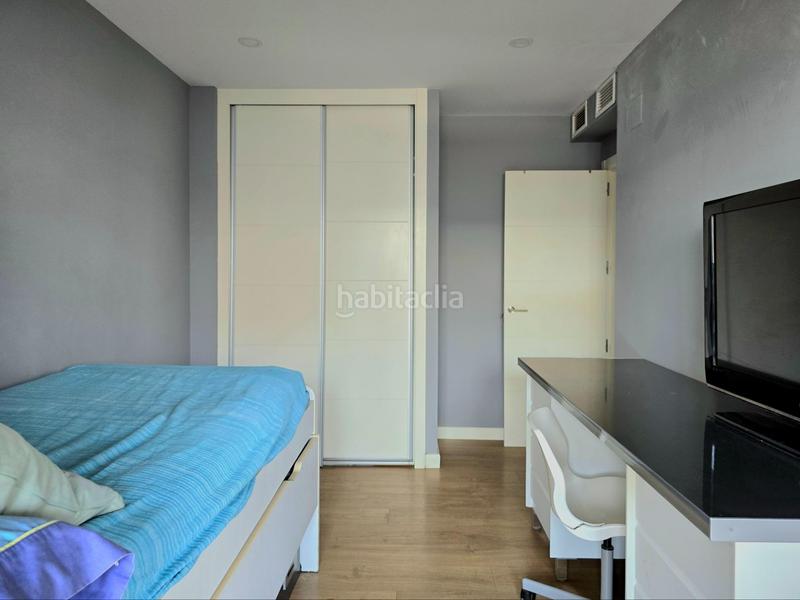 Foto d42efa63-f917-4822-8f21-a0d2c0ef069e. Ático en calle angel carazo gomez 8 ático dúplex en venta en Torremolinos