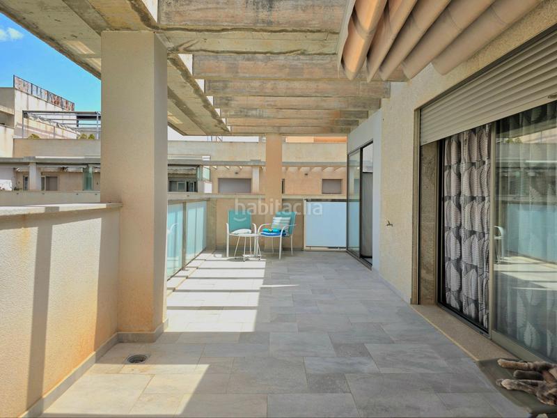Foto fcfb228b-5963-4439-8224-b8cb7d42794b. Ático en calle angel carazo gomez 8 ático dúplex en venta en Torremolinos
