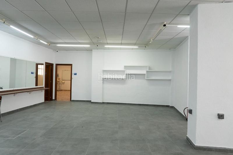 Foto f7af4336-38d3-4f5c-a02e-71ab6beed9cc. Rent business premise in calle de núñez de balboa 3 in Jaén