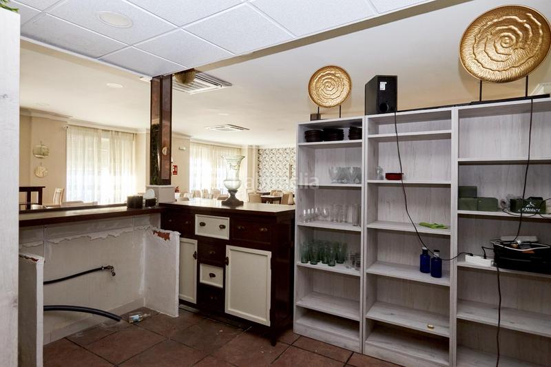 Foto 6fd43338-6dd6-4f13-bce6-fe0182787417. Local comercial a avenida de san juan de la cruz 20 a Mancha Real