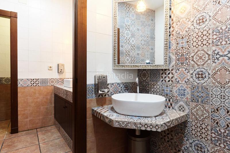 Foto a697f993-7713-4705-958c-2bb2e9a711cc. Local comercial a avenida de san juan de la cruz 20 a Mancha Real