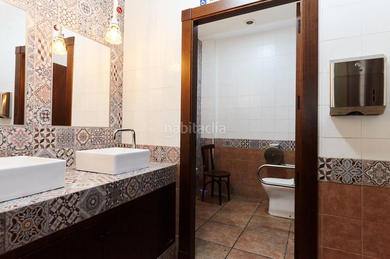 Foto bc460a12-09e3-4b68-807e-b37ef6e09c98. Local comercial a avenida de san juan de la cruz 20 a Mancha Real