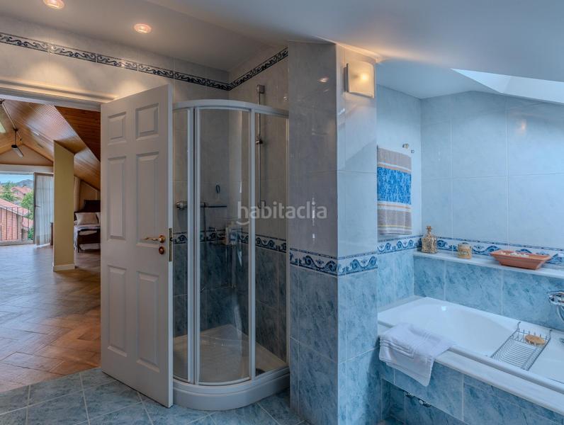 Foto 03e84efe-289b-4101-a063-7224de5b5883. Chalet en avenida de la rioja 4 espectacular chalet en urbanización las aranzadas en Lardero