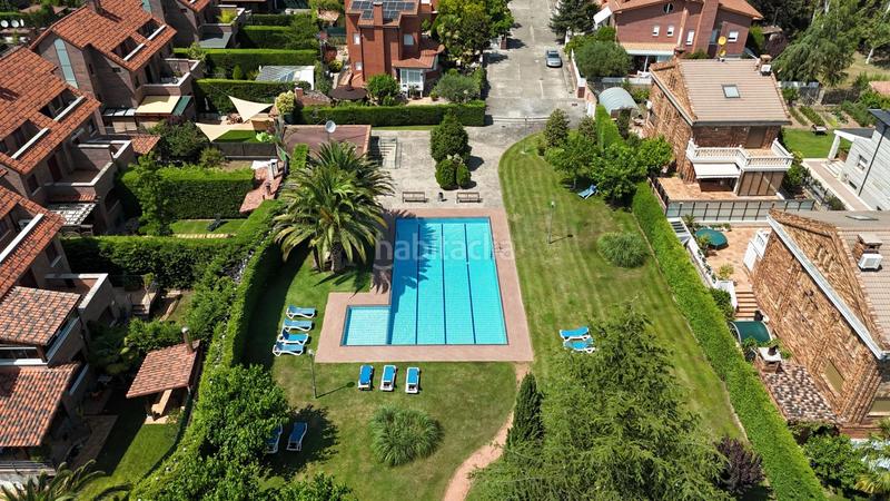 Foto 121465da-b69d-4d67-a667-af8918af55b0. Chalet en avenida de la rioja 4 espectacular chalet en urbanización las aranzadas en Lardero