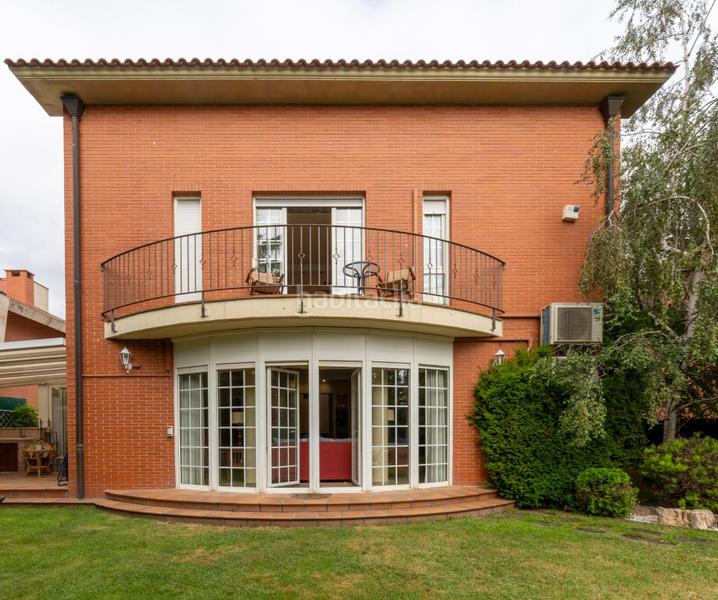 Foto 4315f824-1fb8-4901-9f37-5a1ee171a98f. Chalet en avenida de la rioja 4 espectacular chalet en urbanización las aranzadas en Lardero