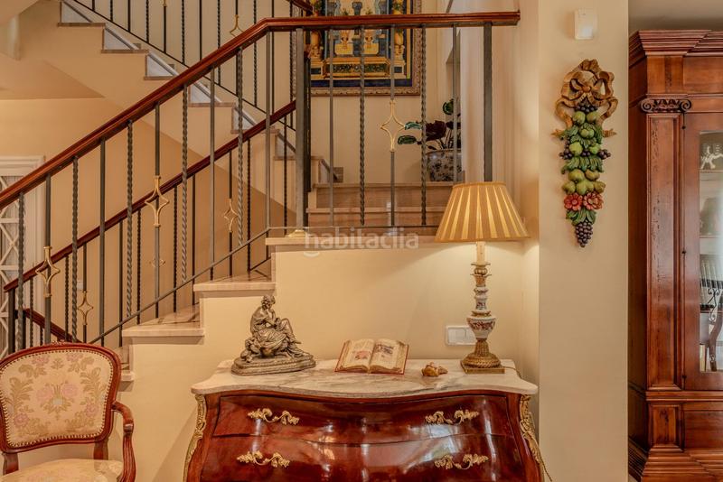 Foto ee88b73a-2d9d-4caf-b79d-87cc32e6498f. Chalet en avenida de la rioja 4 espectacular chalet en urbanización las aranzadas en Lardero