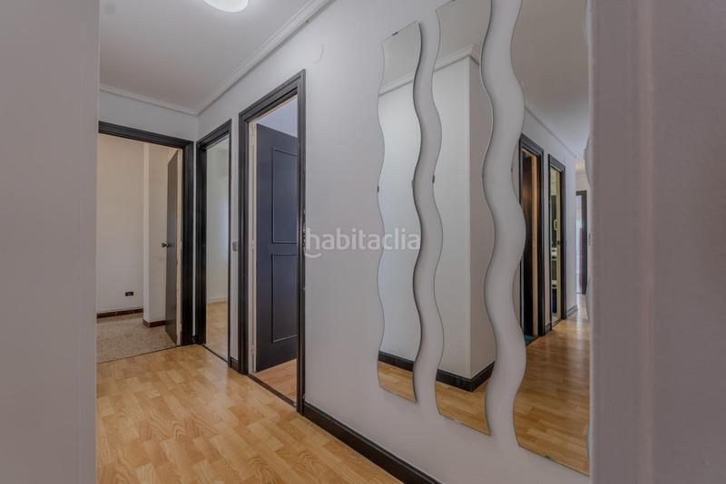 Foto 37036e73-d677-4baa-a2ee-51f0c14bd61d. Piso en avenida burgos 116 amplio piso en portillejo valdegastea en Logroño