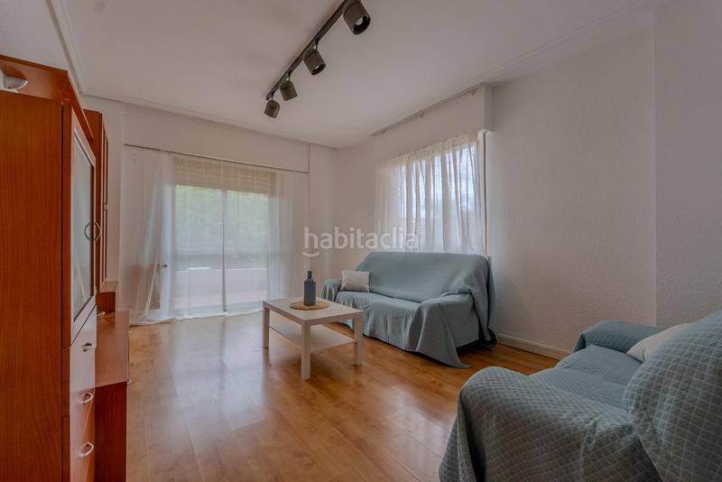 Foto f28e5ec7-58b7-4326-a269-a76231eed80c. Piso en avenida burgos 116 amplio piso en portillejo valdegastea en Logroño