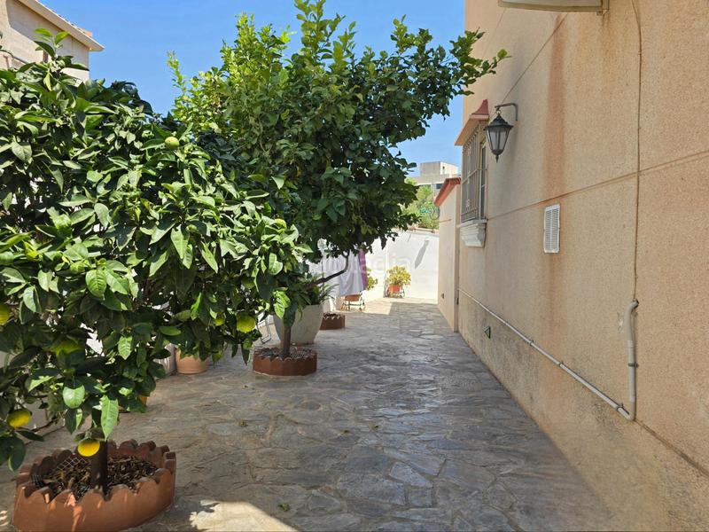 Foto 96247ba5-b6e5-48bd-aed9-e81b23e18b57. Chalet en calle de écija 14 acogedora vivienda unifamiliar en el saltillo El Pinillo . en Torremolinos