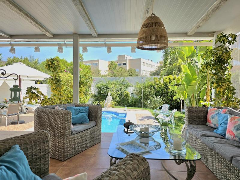 Foto ee85cfb0-b442-48b5-8364-230c018a25bb. Chalet en calle de écija 14 acogedora vivienda unifamiliar en el saltillo El Pinillo . en Torremolinos