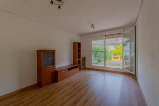 Rez-de-chaussée à Avenida costanazo (el) 16. Apartamento con jardín privado, garaje y piscina en  villamedian