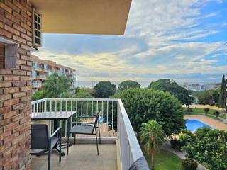 Alquiler Apartamento  Avenida gamonal 6. Apartamento con terraza y vistas al mar en benalmádena  alquiler