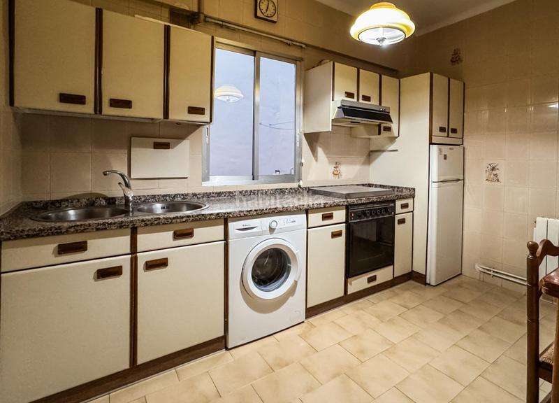 Foto 28c80d72-21cf-49d8-906f-1ac53b9afc8e. Pis a calle lardero 21 a Gran Via Logroño