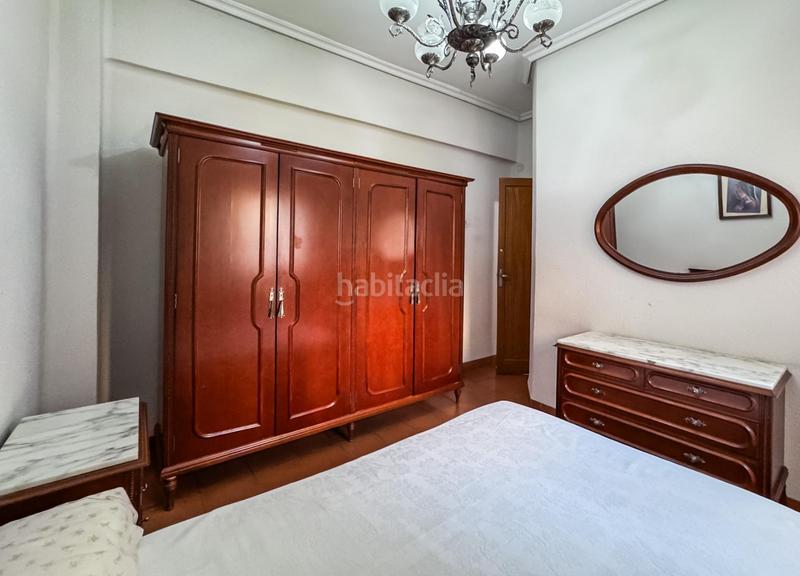 Foto d44ee1d0-a4bf-4b65-bd8e-2ac9f9ecf148. Pis a calle lardero 21 a Gran Via Logroño