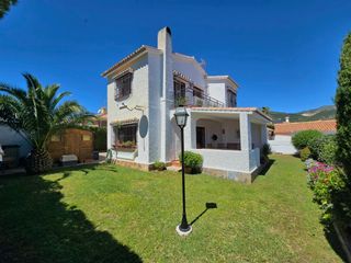 Xalet a Arroyo de la Miel. Casa independiente en benalmadena