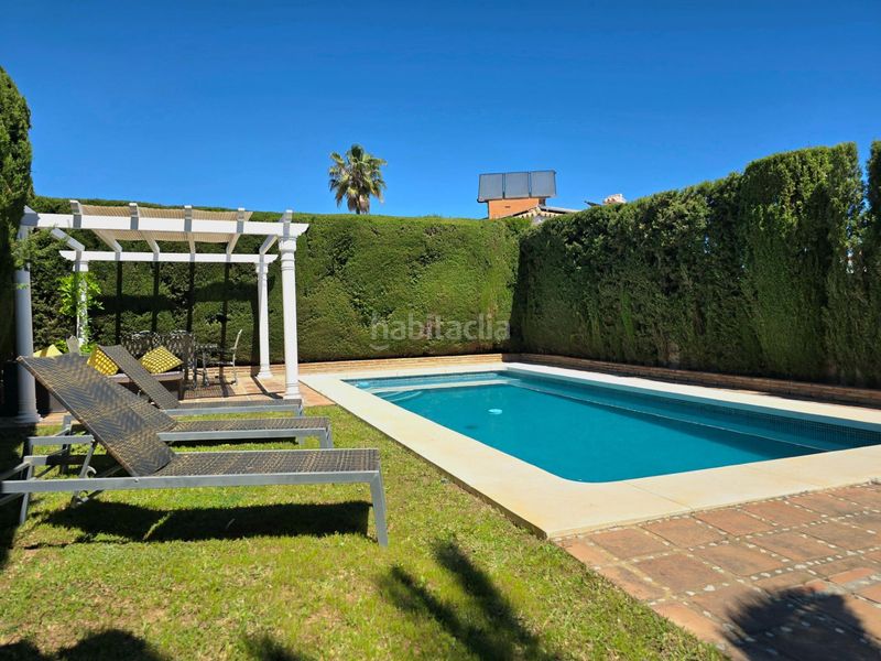 Foto e512ccbb-4e92-4dc0-b23f-e0355e950e6a. Xalet amb calefacció aparcament piscina a Arroyo de la Miel Benalmádena
