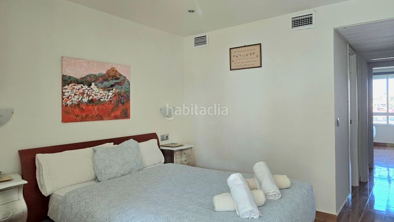 Foto 2e92fd00-4160-417f-9775-8735f013555b. Apartament amb aparcament piscina a Playamar - Benyamina Torremolinos