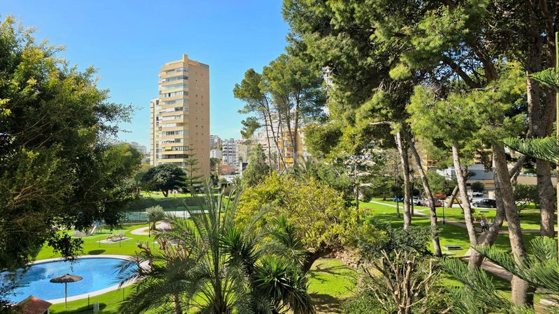 Foto 434326e0-35c9-48c0-8107-c202ee383626. Apartament amb aparcament piscina a Playamar - Benyamina Torremolinos