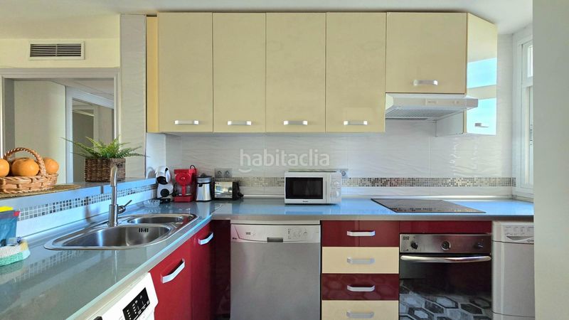 Foto 467df127-bd95-4ced-a0d3-93908801b0ba. Apartament amb aparcament piscina a Playamar - Benyamina Torremolinos