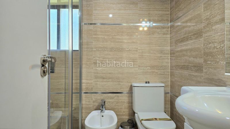 Foto 814ee1ad-bc84-4c14-a991-b1852c30a3b5. Apartament amb aparcament piscina a Playamar - Benyamina Torremolinos