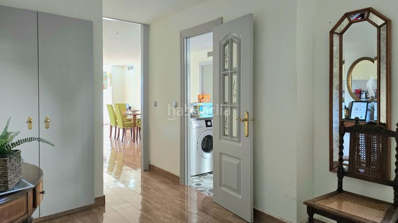 Foto 8c8f07ad-d87b-45fc-b97b-382d17a95e47. Apartament amb aparcament piscina a Playamar - Benyamina Torremolinos