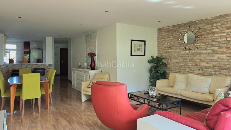 Foto fa718545-2e81-4295-97fd-c37eac82c3ea. Apartament amb aparcament piscina a Playamar - Benyamina Torremolinos