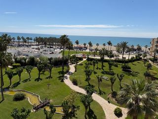 Affitto Attico in Calle del colorado 51. Alquiler de larga temporada urbanización costalago playamartorre