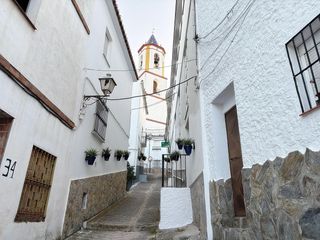 Country house in Calle virgen rosario 19. Espectacular casa de pueblo con terraza y trastero independiente
