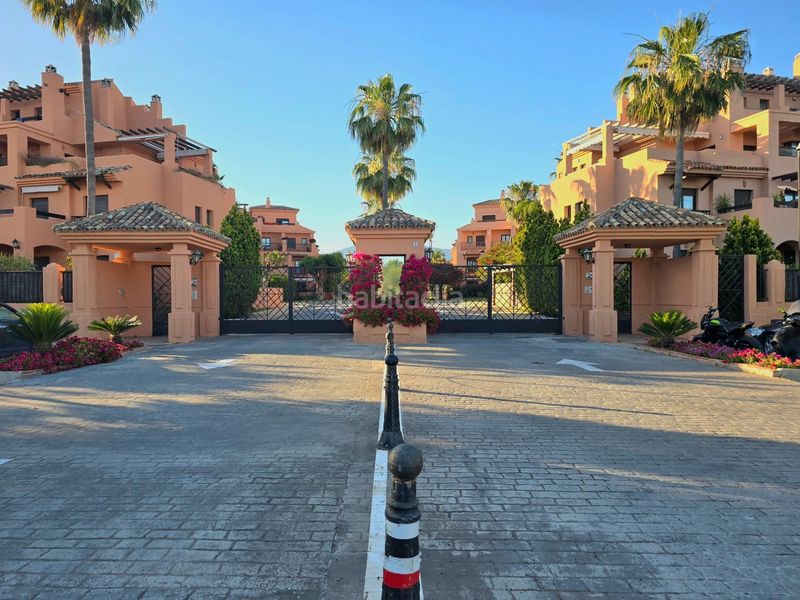 Foto 3b5bab4d-ae14-43dd-abc4-ab3f2b5a68ec. Apartament amb aparcament piscina a Atalaya - Isdabe Estepona