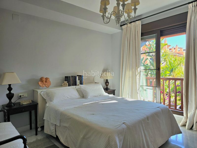 Foto 6e857e76-b9ae-4fe5-b16a-c68635699ed2. Apartament amb aparcament piscina a Atalaya - Isdabe Estepona