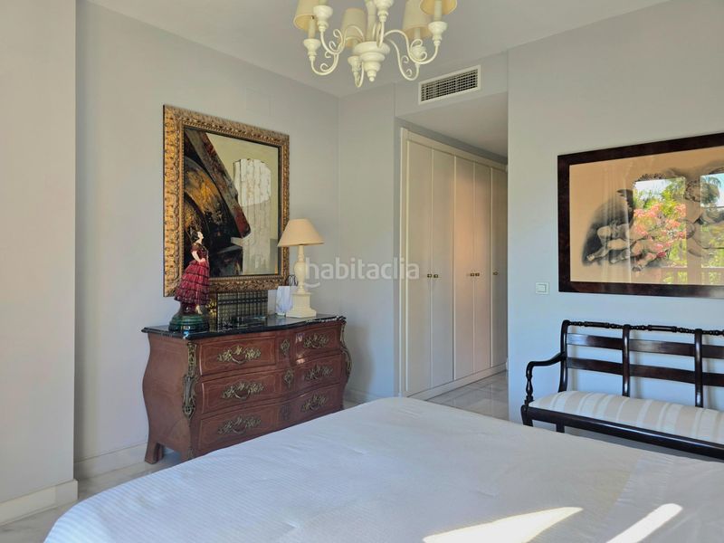 Foto 7805dac8-cf7d-4335-b160-e9fe68a8f589. Apartament amb aparcament piscina a Atalaya - Isdabe Estepona