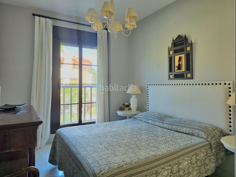 Foto 988a5a6d-0f06-481a-9e85-dbf2c7b808fa. Apartament amb aparcament piscina a Atalaya - Isdabe Estepona