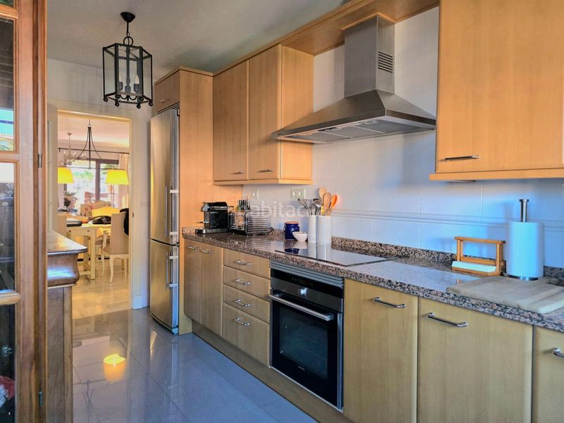 Foto aa842d9f-4425-4f33-ad2b-da1d830e392f. Apartament amb aparcament piscina a Atalaya - Isdabe Estepona