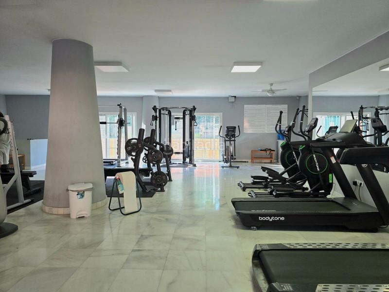 Foto e12545ca-2e61-4e41-816f-1f7795d69095. Apartament amb aparcament piscina a Atalaya - Isdabe Estepona
