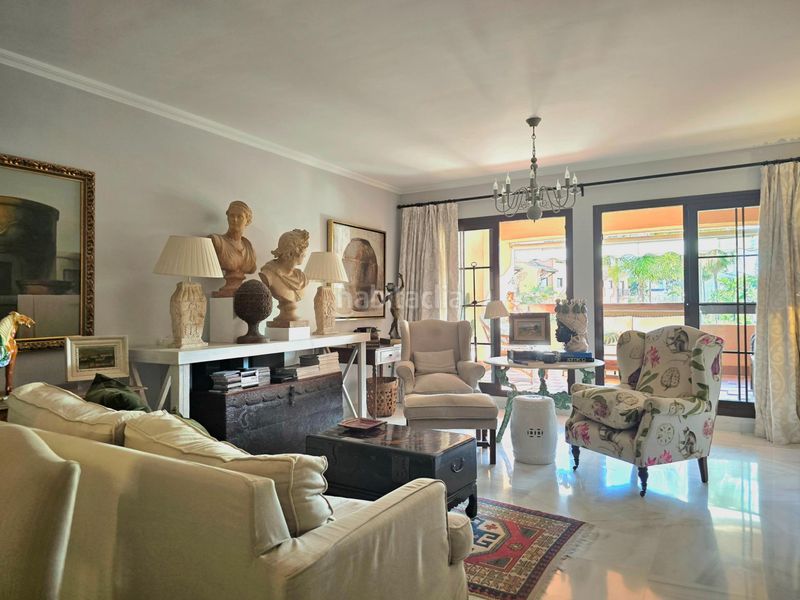 Foto e17a9bf8-ecf4-42f7-a6b6-99aefcb4f426. Apartament amb aparcament piscina a Atalaya - Isdabe Estepona
