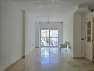 Apartamento  Calle calle cortijo 2. Apartamento con muchas posibilidades en una de las mejores zonas