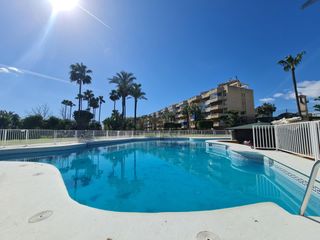 Appartamento in Paseo colorado del 55. Vivienda en venta en primera linea de playa, urb. costalago, tor