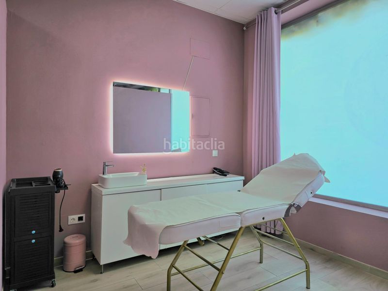 Foto 052793e4-e40a-4a6a-bd9f-e08ec326b3b5. Lloguer local comercial a pio baroja-nva andalucia 9 a Marbella