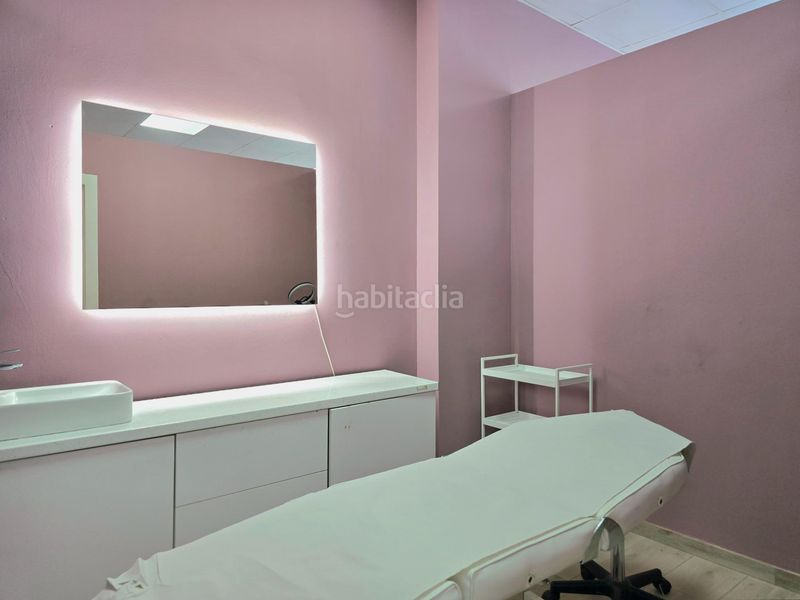 Foto fb8e12e9-6b31-412e-ad3a-3edc8d86e426. Lloguer local comercial a pio baroja-nva andalucia 9 a Marbella