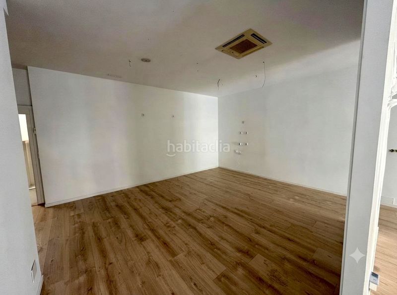 Foto a09f7c1b-70ab-46ee-b833-b82be8efb550. Affitto locale commerciale in Centro - Areal Vigo